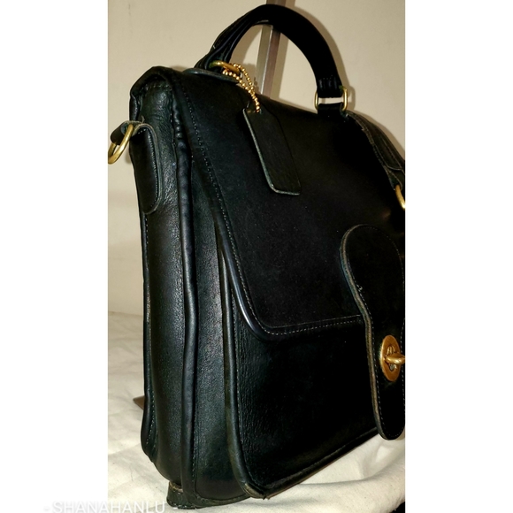 COACH Vintage 'STATION' Black Leather Crossbody - Picture 5 of 8